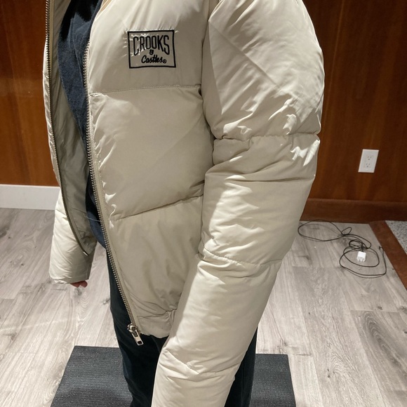 COPY - Cropper cream crooks puffer!! Only worn once. - Picture 4 of 6